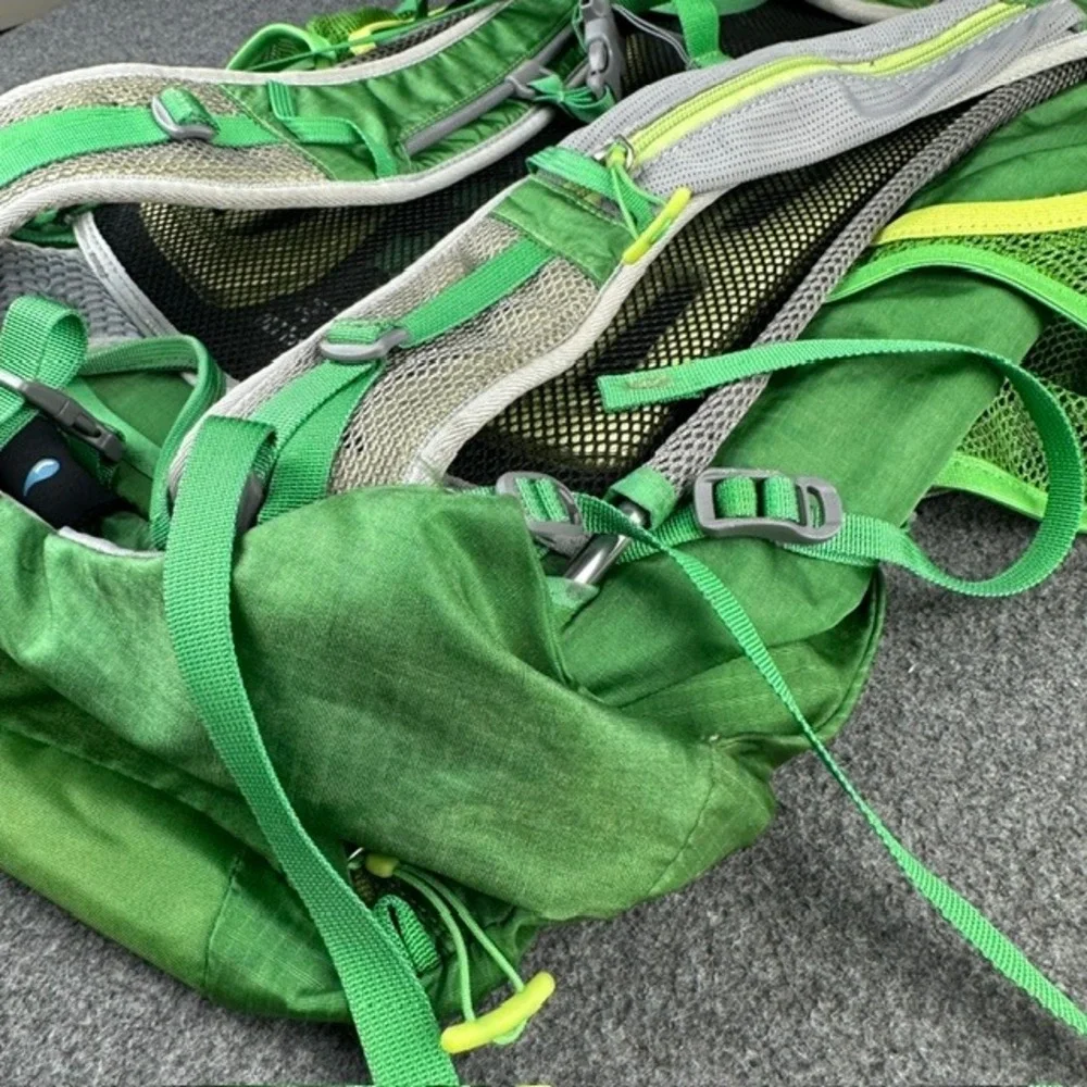 REI Flash 45 Men's Medium Hiking Backpack Green Lightweight Internal Frame Pack